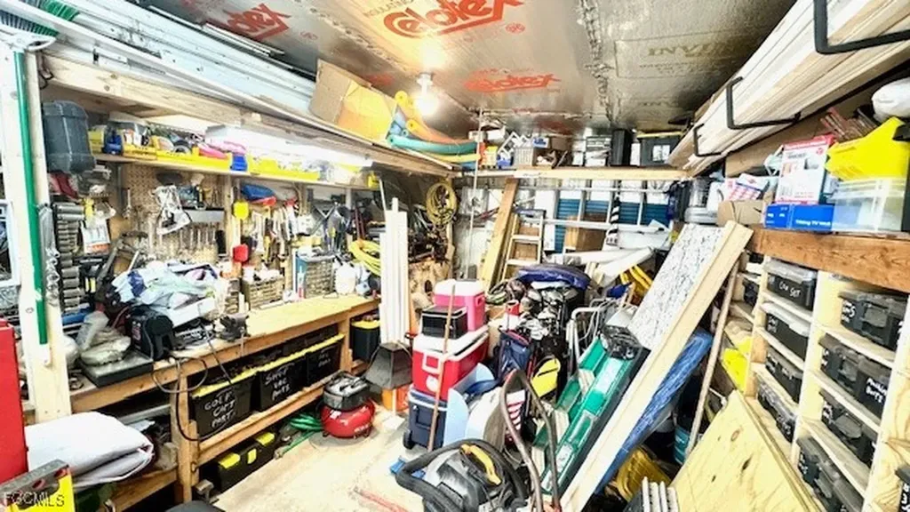 5525 Ben Franklin Lane North Fort Myers FL 33917