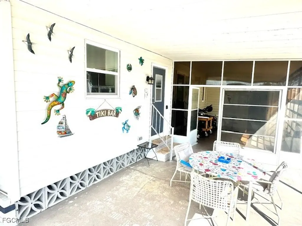 5525 Ben Franklin Lane North Fort Myers FL 33917