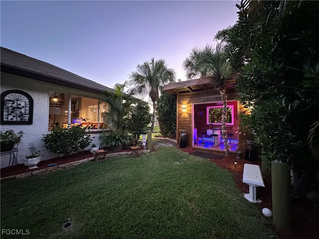 5603 SW 10th Avenue Cape Coral FL 33914