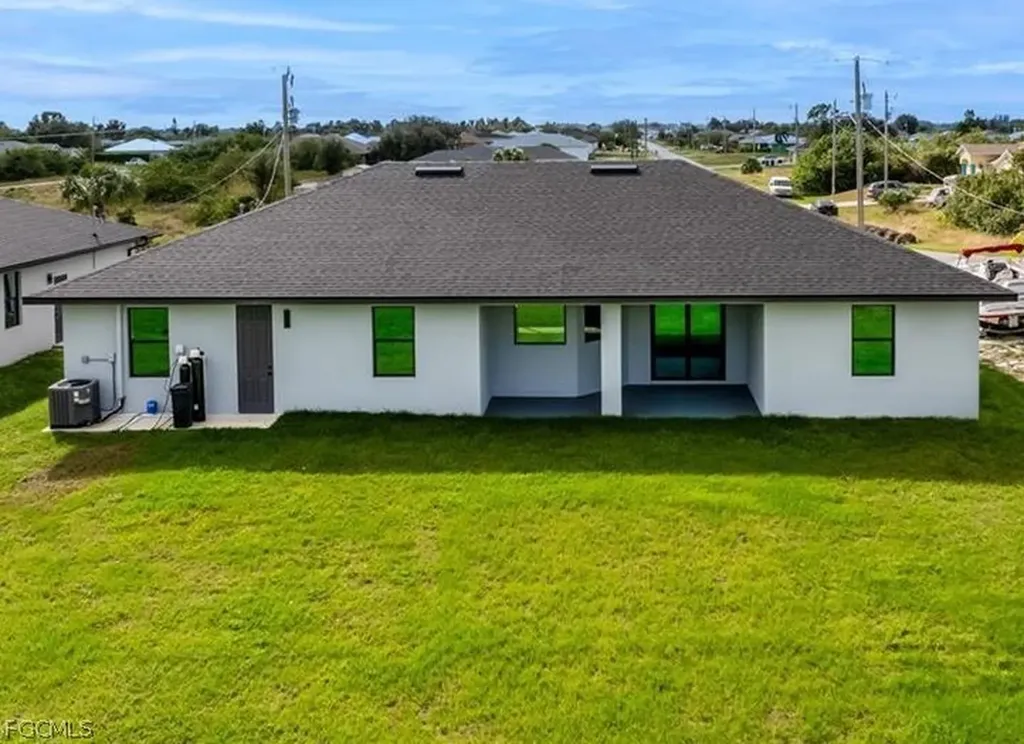 385 Paulcrest Avenue Lehigh Acres FL 33974