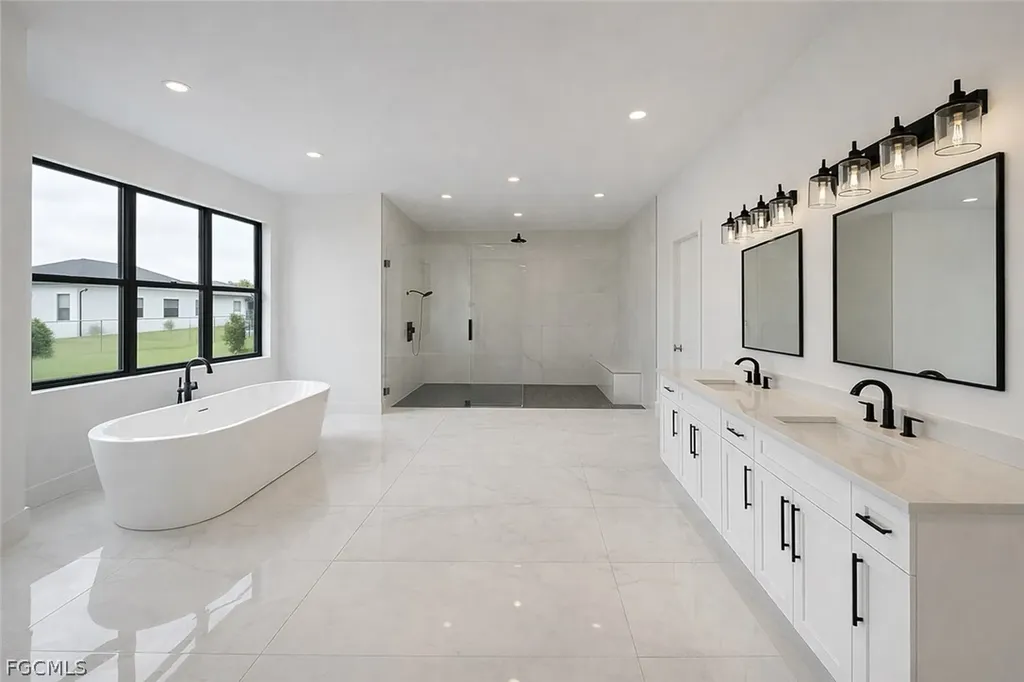 3985 Everglades Boulevard N Naples FL 34120