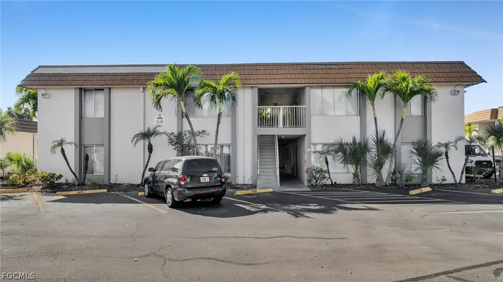 1830 Maravilla Avenue Fort Myers FL 33901