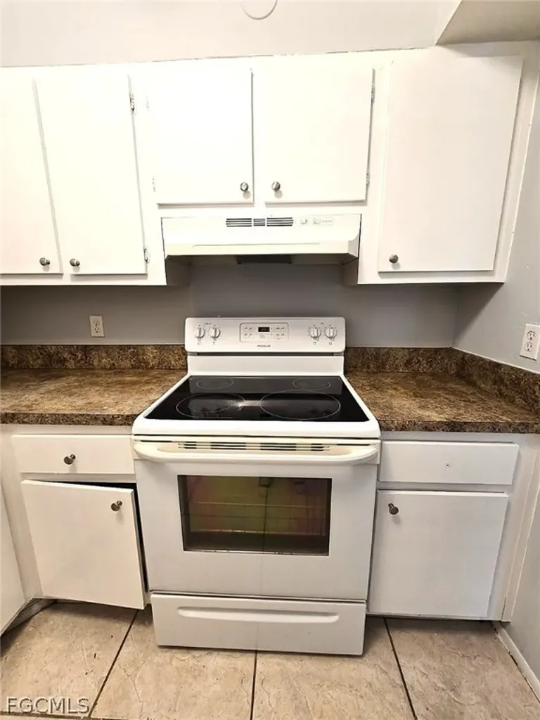 1830 Maravilla Avenue Fort Myers FL 33901