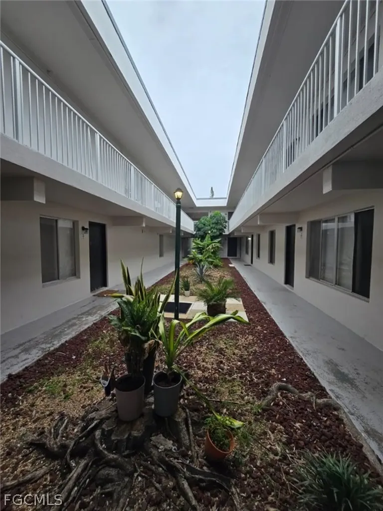 1830 Maravilla Avenue Fort Myers FL 33901