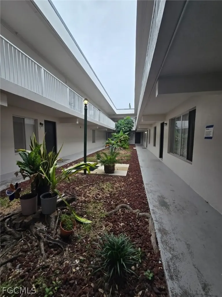 1830 Maravilla Avenue Fort Myers FL 33901