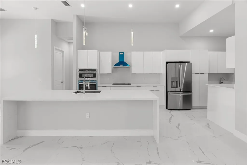 4020 NW 20th Street Cape Coral FL 33993