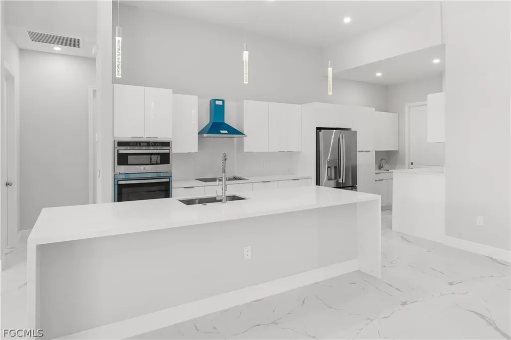 4020 NW 20th Street Cape Coral FL 33993