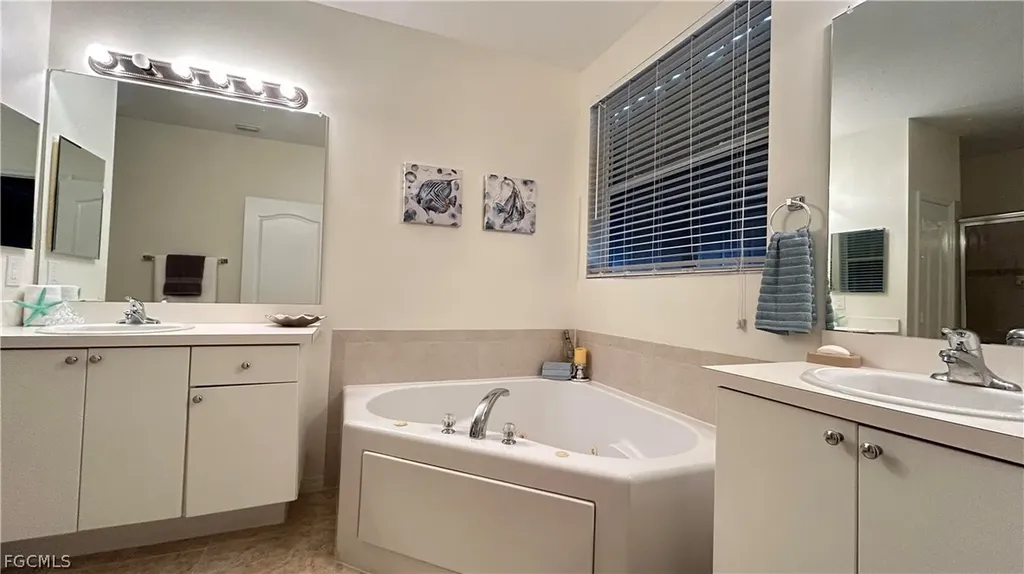 2557 Keystone Lake Drive Cape Coral FL 33909