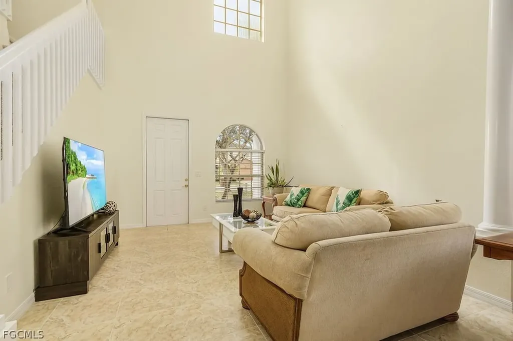 2557 Keystone Lake Drive Cape Coral FL 33909