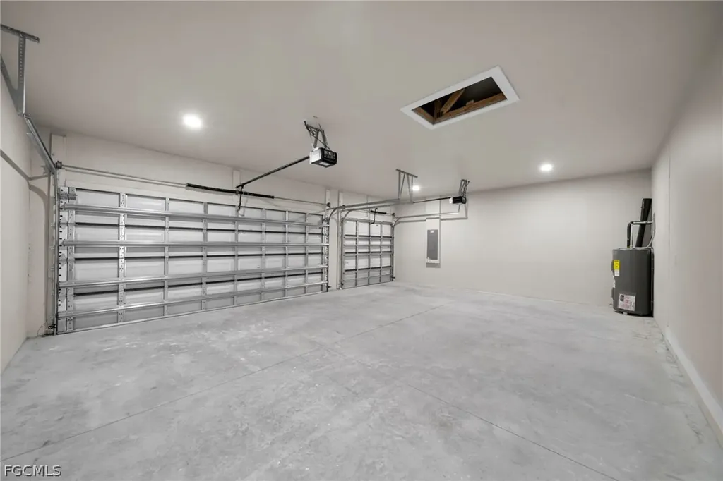 1425 NE 2nd Street Cape Coral FL 33909