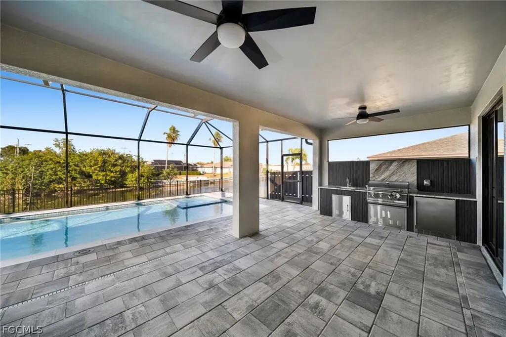 1425 NE 2nd Street Cape Coral FL 33909