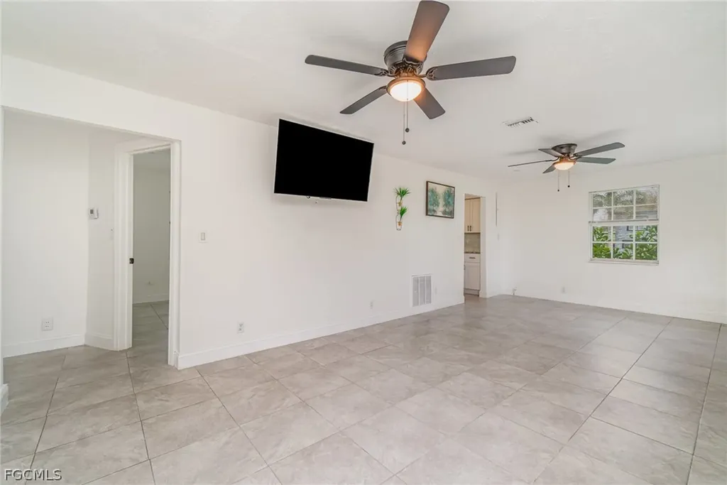 21 Cabana Avenue North Fort Myers FL 33903