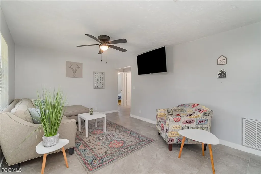 21 Cabana Avenue North Fort Myers FL 33903