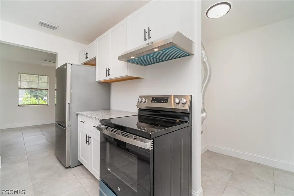 21 Cabana Avenue North Fort Myers FL 33903