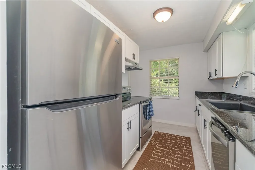 21 Cabana Avenue North Fort Myers FL 33903
