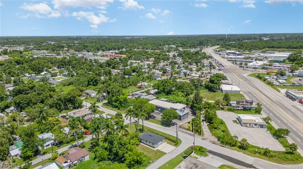 21 Cabana Avenue North Fort Myers FL 33903