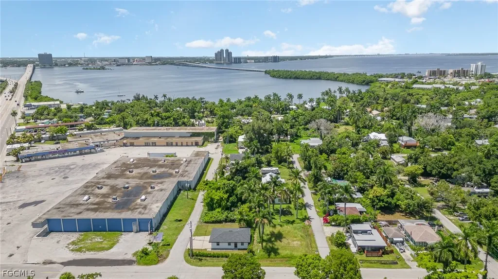 21 Cabana Avenue North Fort Myers FL 33903