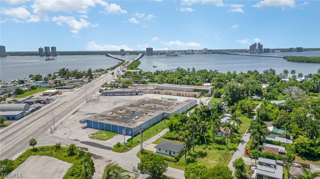 21 Cabana Avenue North Fort Myers FL 33903