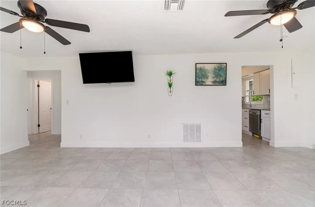 21 Cabana Avenue North Fort Myers FL 33903