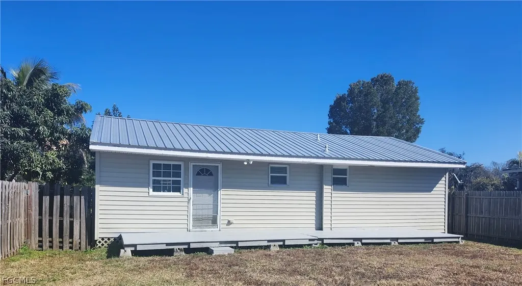 2248 Marina Park Drive Fort Myers FL 33905