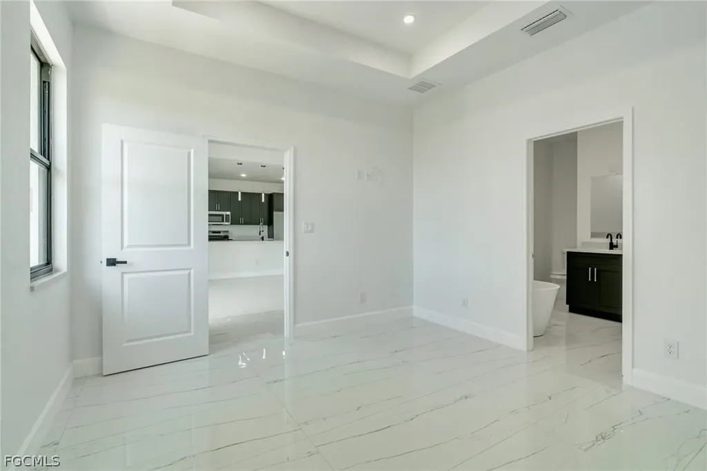 4725/4727 27th Street SW Lehigh Acres FL 33973