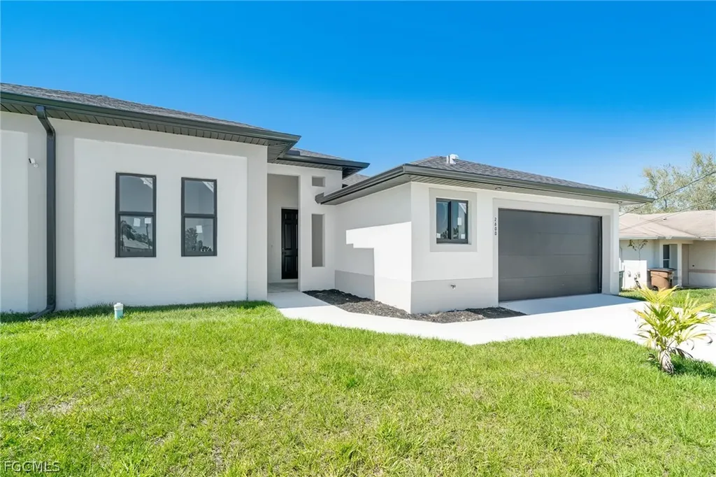 4725/4727 27th Street SW Lehigh Acres FL 33973