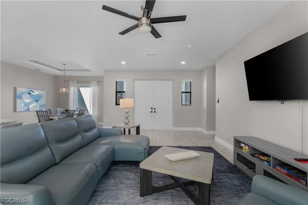 36 NW 12th Place Cape Coral FL 33993