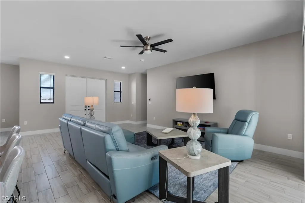 36 NW 12th Place Cape Coral FL 33993