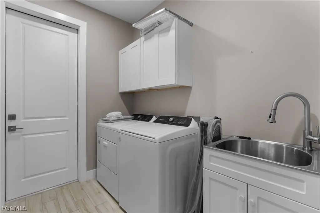 36 NW 12th Place Cape Coral FL 33993