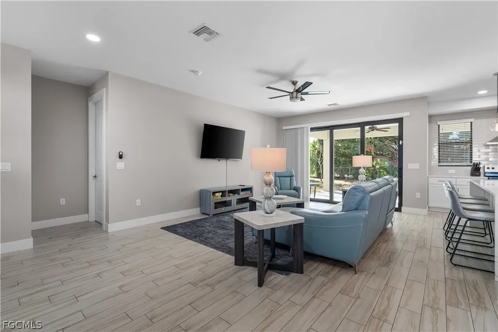 36 NW 12th Place Cape Coral FL 33993