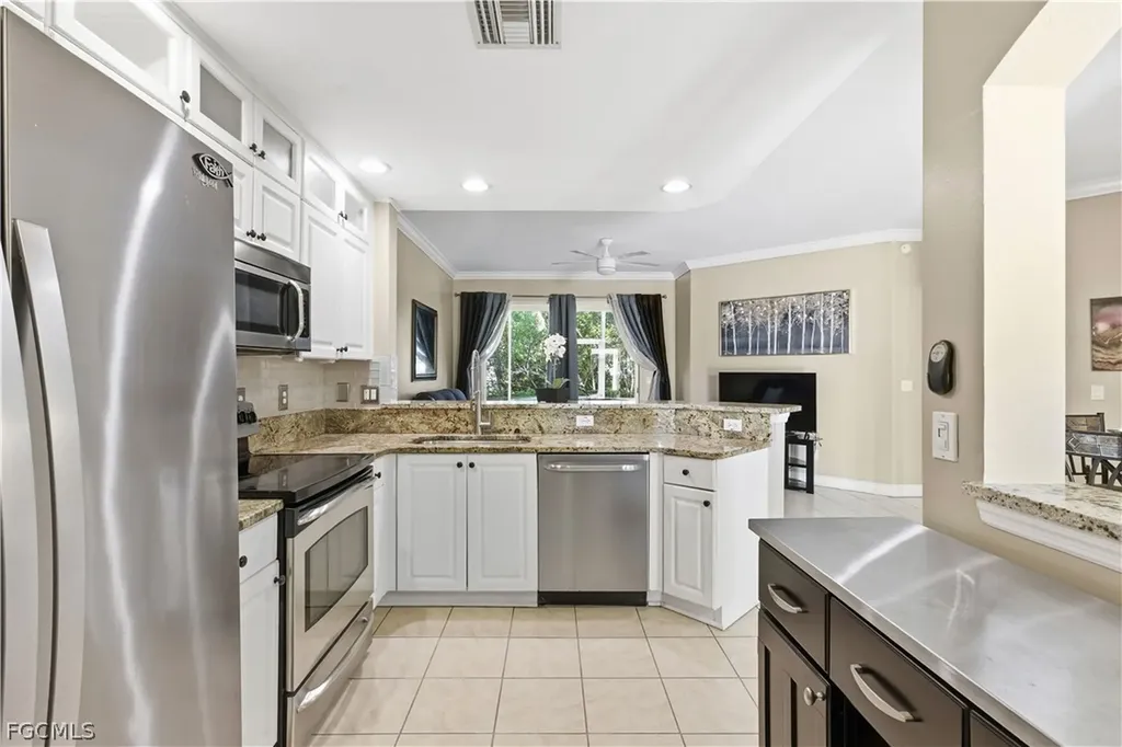 4263 Liron Avenue Fort Myers FL 33916
