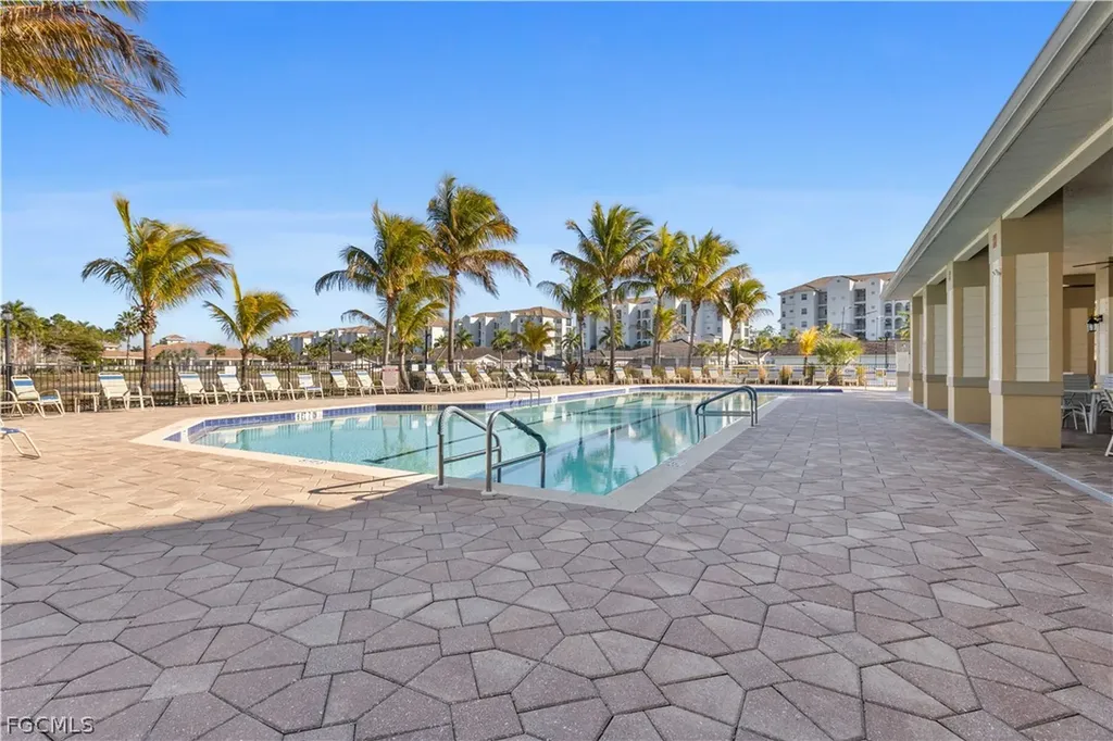 4263 Liron Avenue Fort Myers FL 33916
