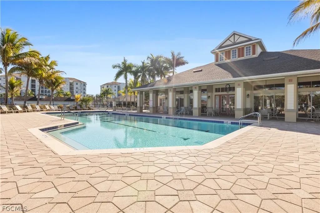 4263 Liron Avenue Fort Myers FL 33916