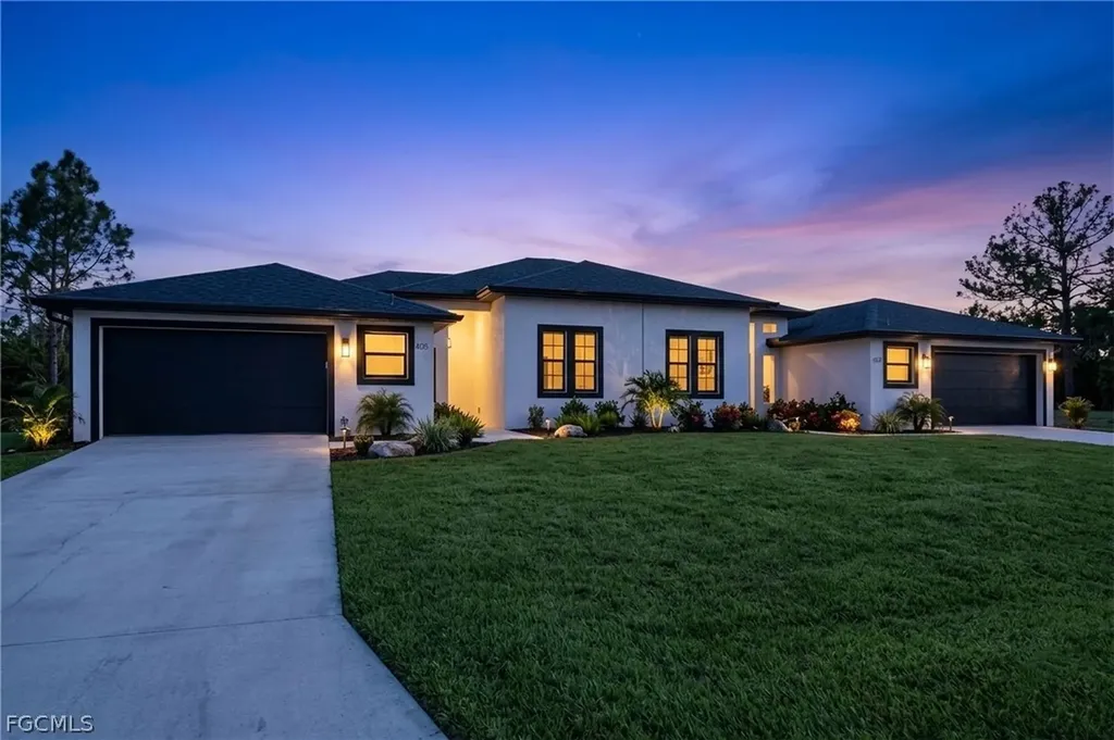 4725/4727 27th 27th Street SW Lehigh Acres FL 33973
