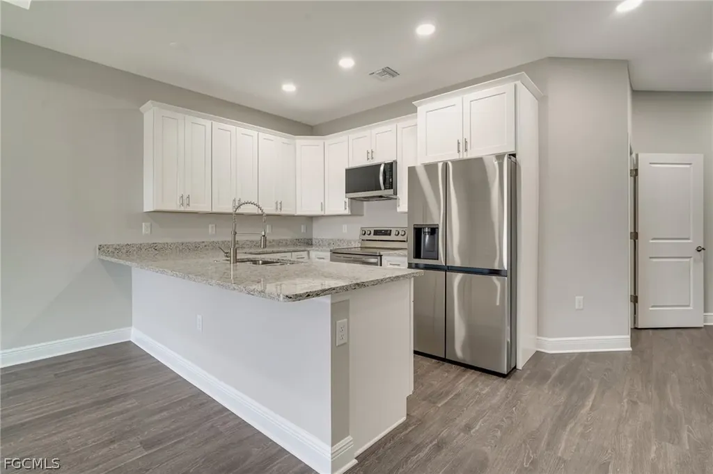809 Agnes Avenue Lehigh Acres FL 33971