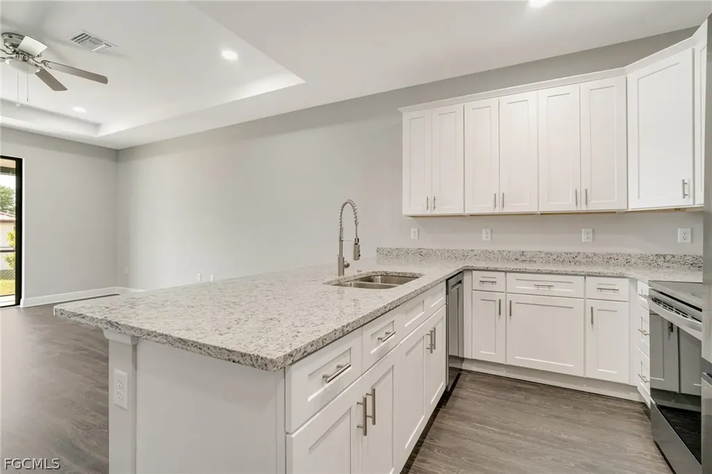 809 Agnes Avenue Lehigh Acres FL 33971