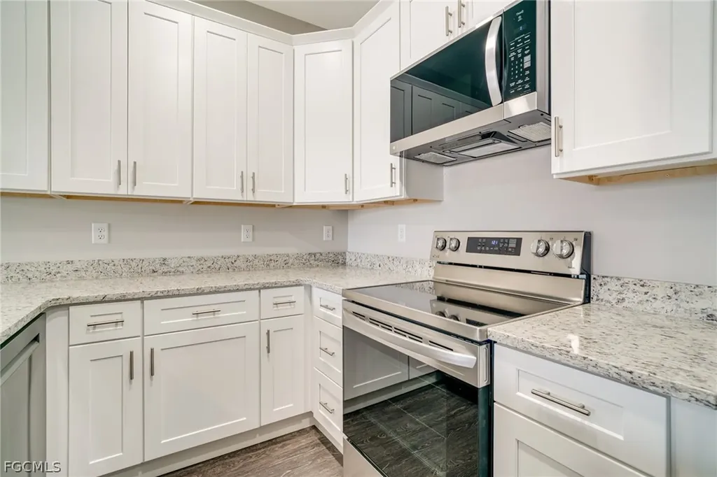 809 Agnes Avenue Lehigh Acres FL 33971