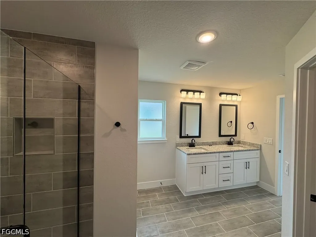 3419 NW 45th Avenue Cape Coral FL 33993