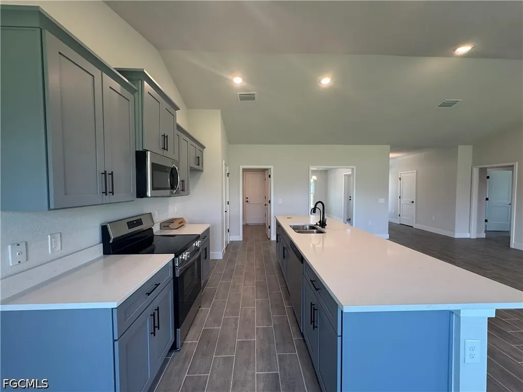 4112 NW 37th Street Cape Coral FL 33993