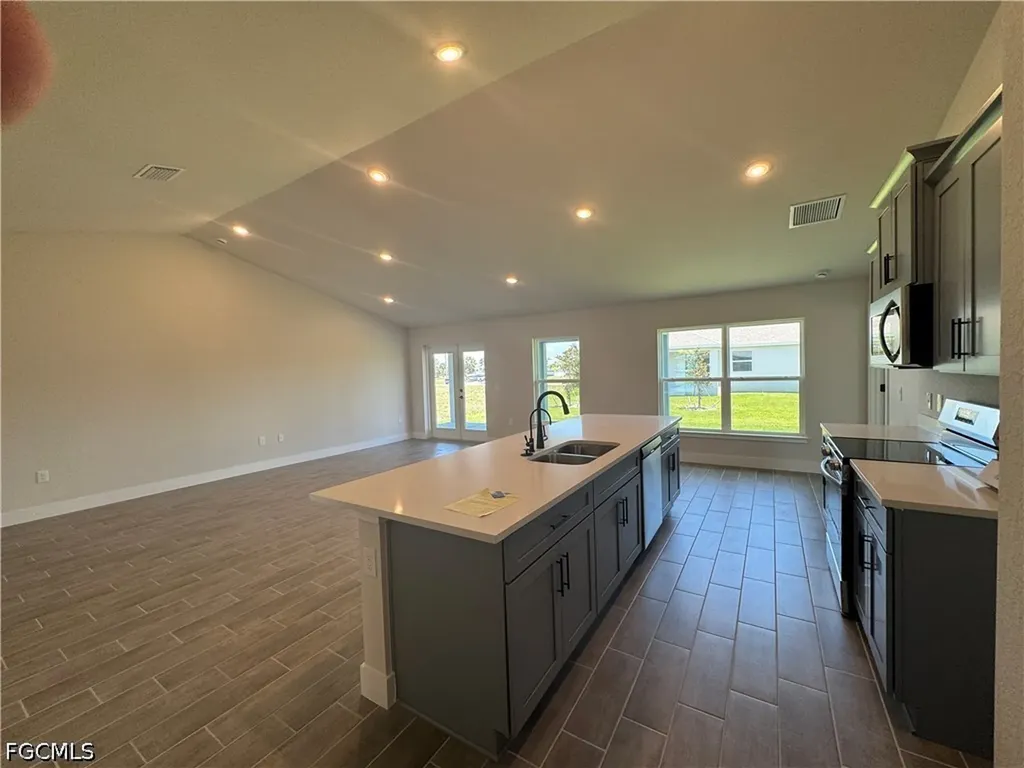 4112 NW 37th Street Cape Coral FL 33993