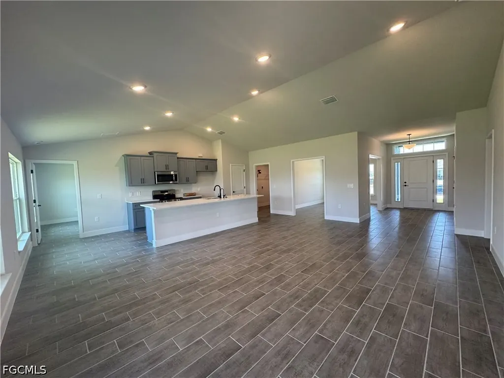 4112 NW 37th Street Cape Coral FL 33993