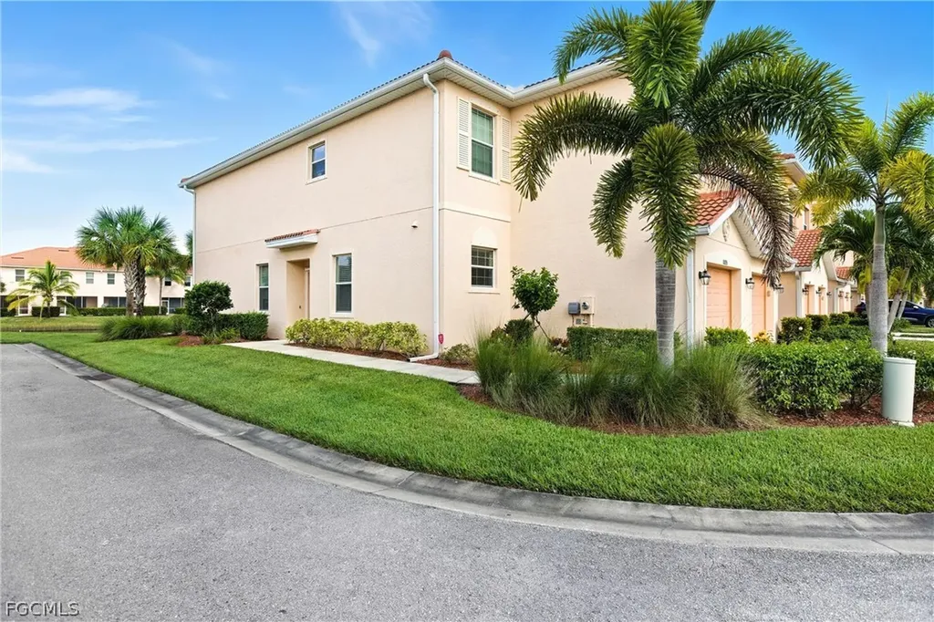 8895 Via Isola Court Fort Myers FL 33966