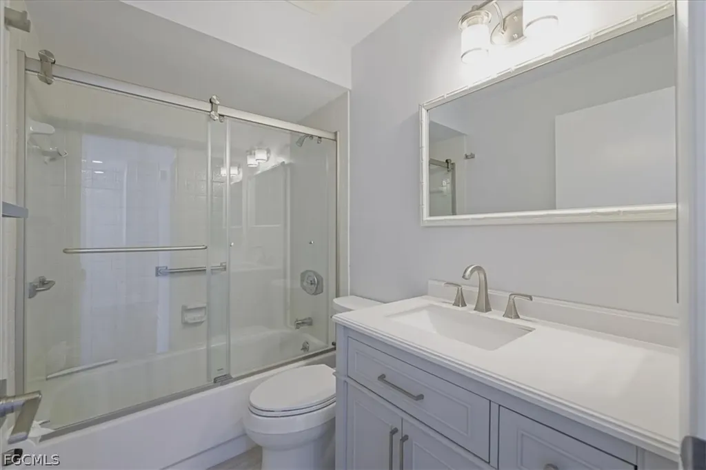 4211 SE 19th Place Cape Coral FL 33904