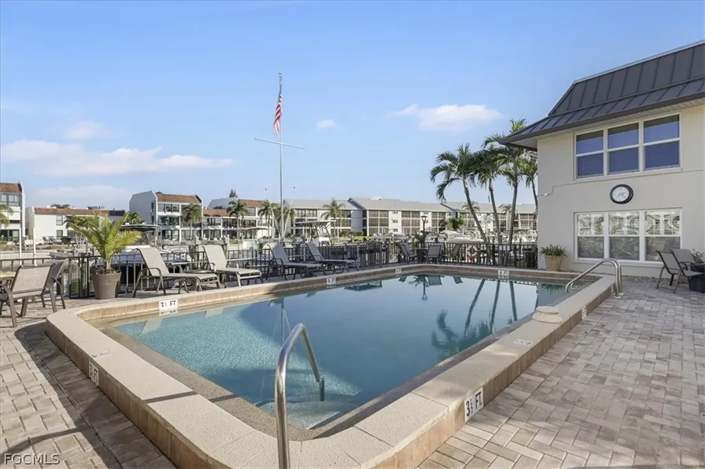 4211 SE 19th Place Cape Coral FL 33904