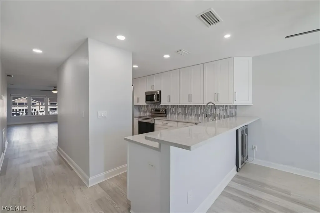 4211 SE 19th Place Cape Coral FL 33904