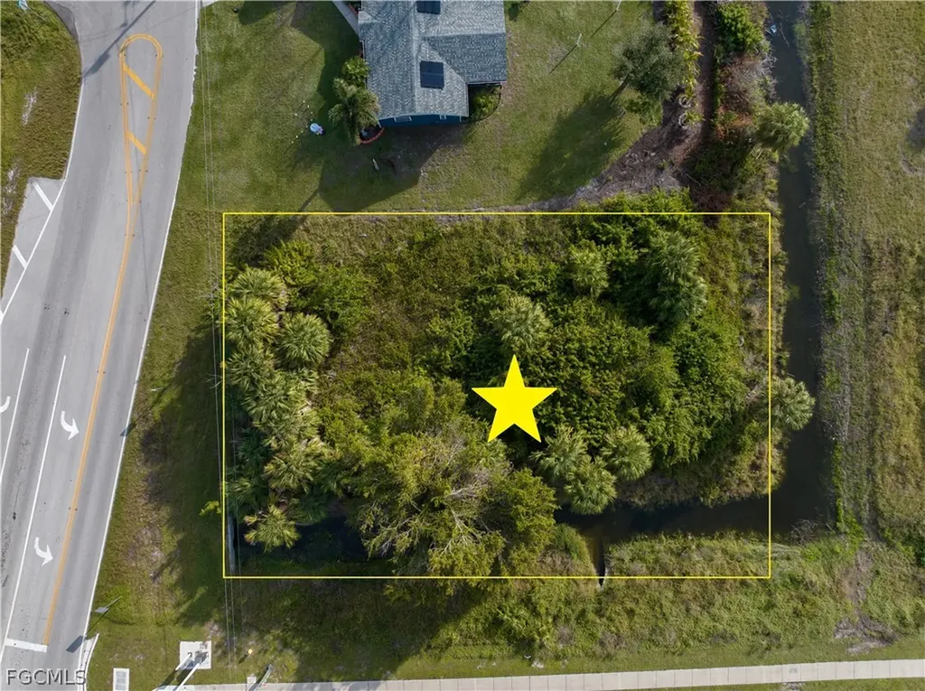 9025 Fruitland Avenue Englewood FL 34224