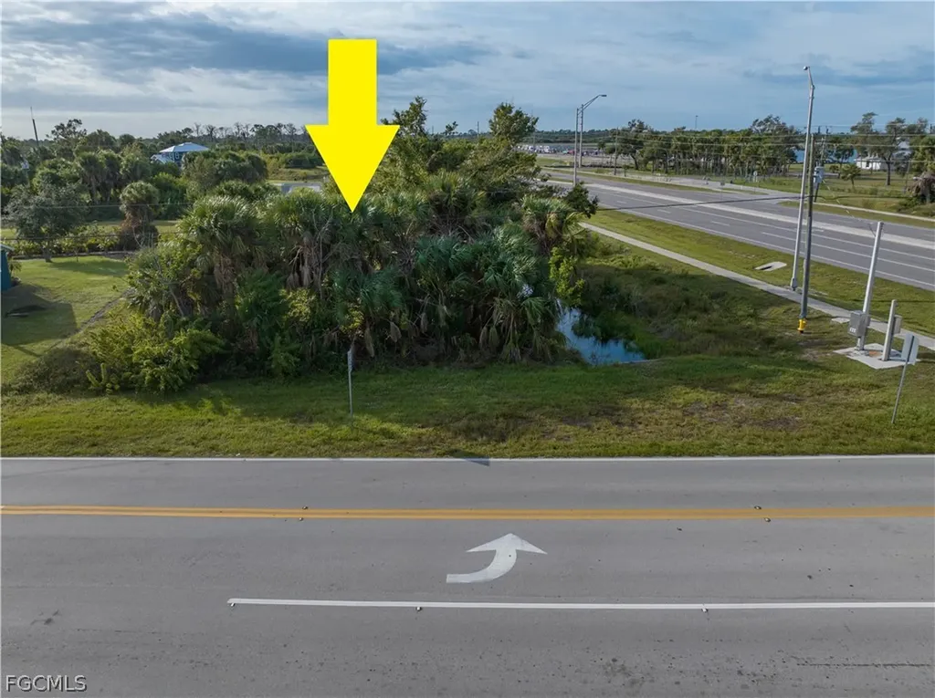 9025 Fruitland Avenue Englewood FL 34224