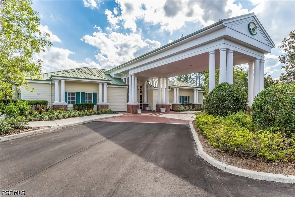 3816 Crosswater Drive North Fort Myers FL 33917