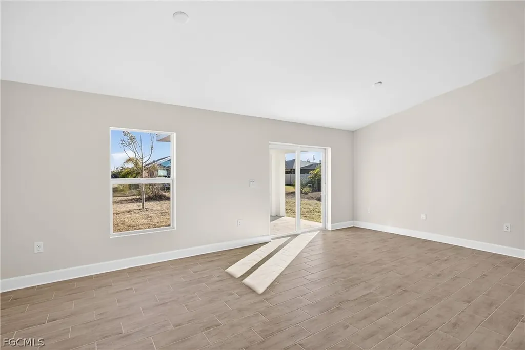 1110 NW 19th Street Cape Coral FL 33993