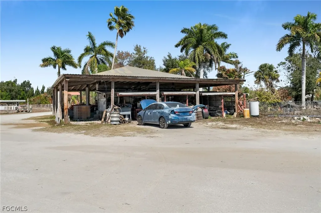 3590 South Road North Fort Myers FL 33917